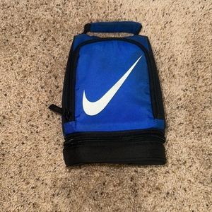 CHILDS NIKE LUNCHBOX
